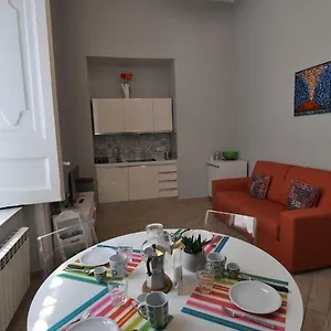 Appartement La Casa Di Abbi, Naples